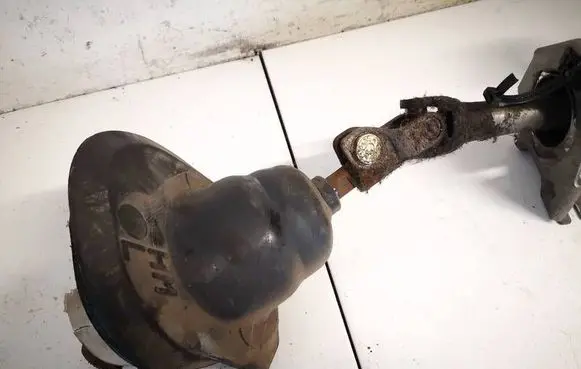 Nissan Almera Tino Steering column universal joint 