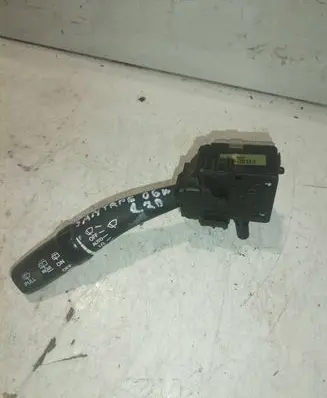 Hyundai Santa Fe Wiper control stalk 202005765