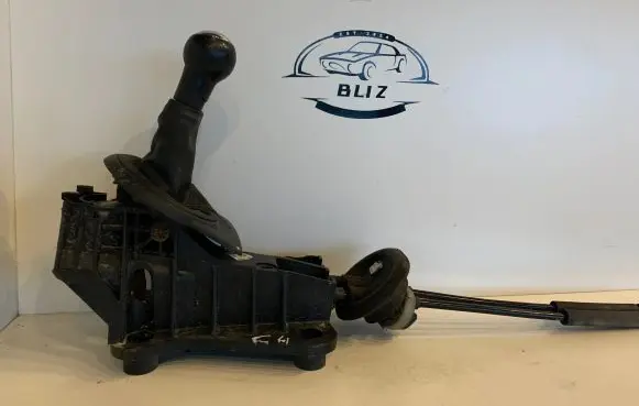 Citroen C4 I Gear shifter/selector 9657303580