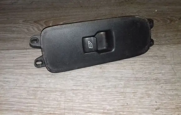 Volvo V50 Electric window control switch 30658448
