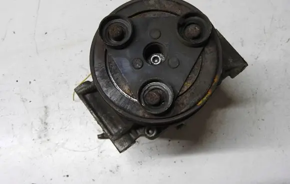 Nissan Note (E11) Air conditioning (A/C) compressor (pump) 92600CJ70B