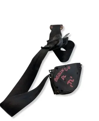 Citroen Berlingo Rear seatbelt 8990