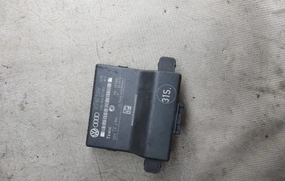 Volkswagen Touran I Gateway control module 1K0907530H 1K0907951