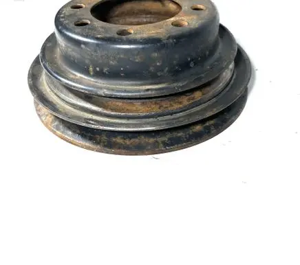 BMW 7 E32 Crankshaft pulley 11231716270 1716270