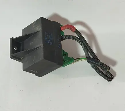 Ford Fusion Glow plug pre-heat relay 51299011A GCART1HR 9639912580