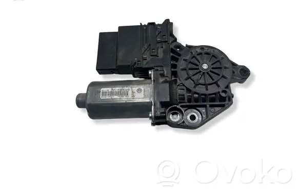 Volkswagen Golf Plus Rear door window regulator motor 0130821430