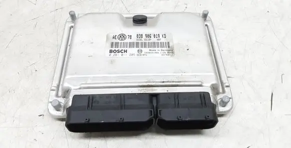 Volkswagen PASSAT B5.5 Engine control unit/module 038906019KD 0281011205
