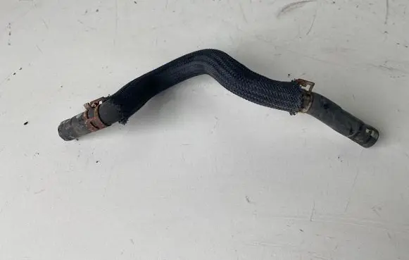 Toyota Avensis T270 Engine coolant pipe/hose