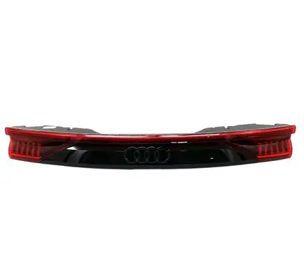 Tailgate rear/tail lights