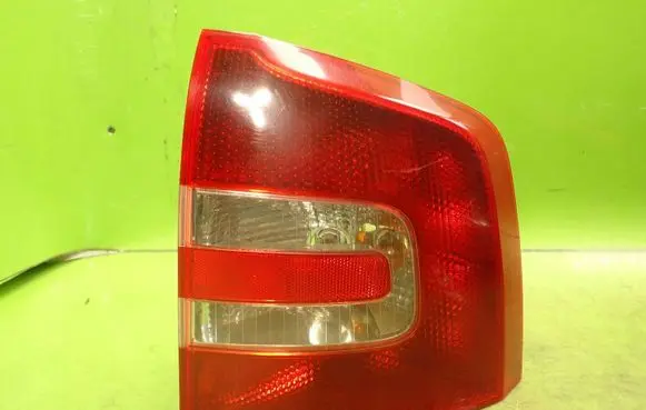 Skoda Octavia Mk2 (1Z) Rear/tail lights 1Z9945096