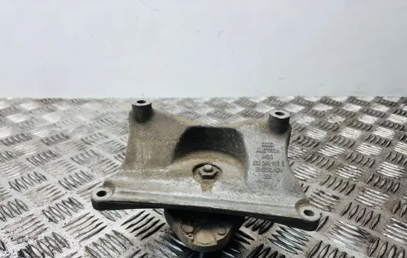 Audi A4 S4 B6 8E 8H Gearbox mounting bracket 8E0399115S
