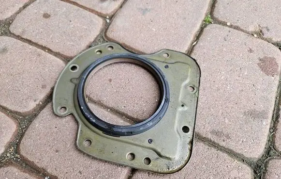 Opel Corsa F Driveshaft support bearing bracket 9842575380-