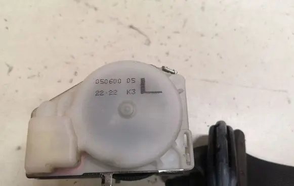 Opel Zafira A Third row seat belt 05060005 90580905