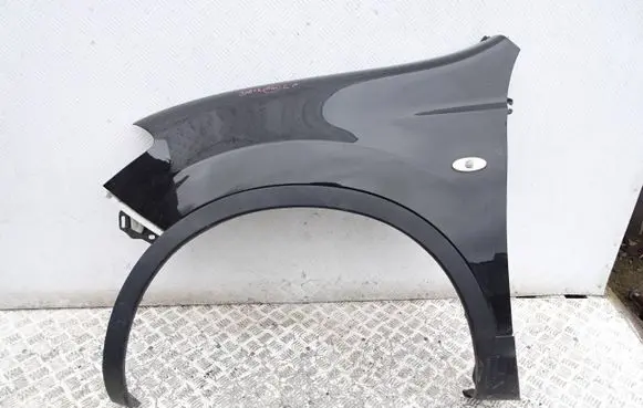 Nissan Qashqai+2 Fender vwvw
