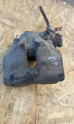 Volkswagen PASSAT B5.5 Front brake caliper