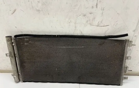 A/C cooling radiator (condenser)