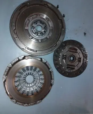 Volkswagen Golf Sportsvan Clutch set kit 04E141031 04E141026F