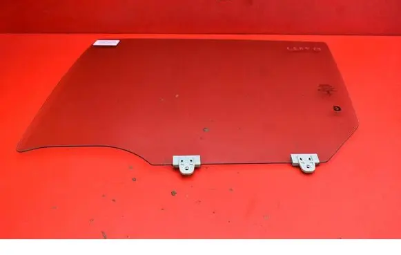 Nissan Leaf I (ZE0) Rear door window glass 
