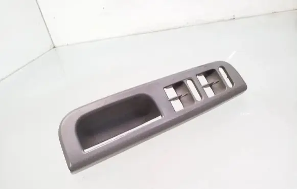 Skoda Octavia Mk1 (1U) Front door interior handle trim 1U1867171