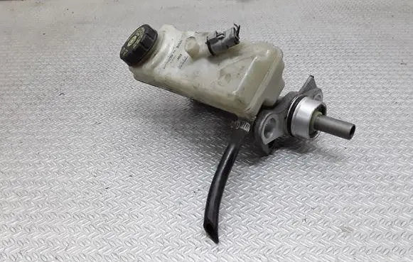 Renault Scenic II - Grand scenic II Master brake cylinder
