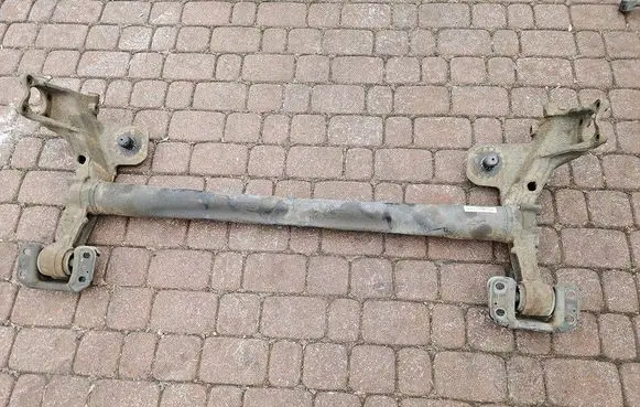 Opel Zafira C Rear axle beam
