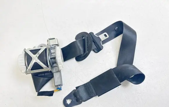 Peugeot 3008 I Front seatbelt 9681974380 1000046 04710942