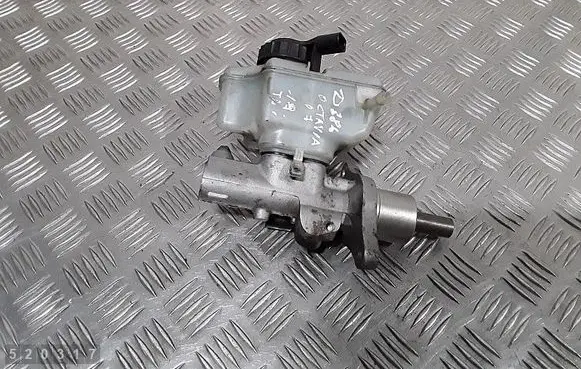 Skoda Octavia Mk2 (1Z) Master brake cylinder 1K1611301C