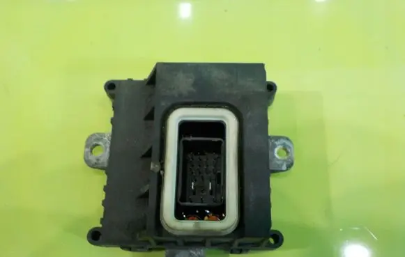 BMW X3 E83 Central body control module UP136
