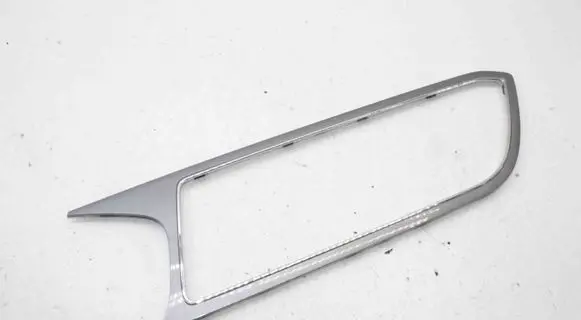 Seat Leon (5F) Dashboard glove box trim 5F2858061
