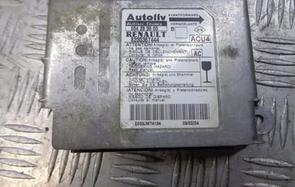 Renault Megane II Airbag control unit/module 8200367444