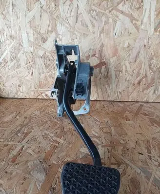 BMW 3 E90 E91 Brake pedal 35006751975 67871110