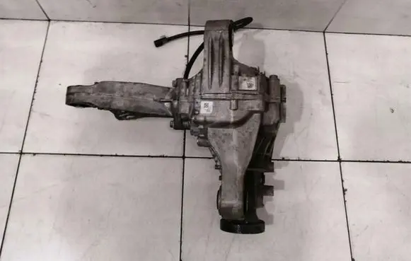 Mercedes-Benz GLS X166 Front differential A1663300300