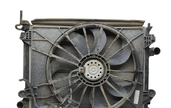 Dodge Challenger Radiator set 55111282AC