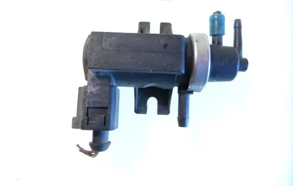 Volkswagen Golf IV Turbo solenoid valve 1J0906627