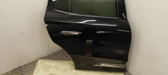 DS Automobiles 4 II Rear door 