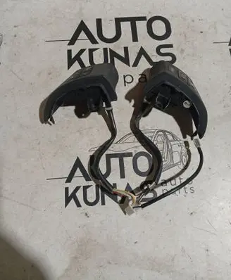 Lexus IS 220D-250-350 Steering wheel buttons/switches 75B458