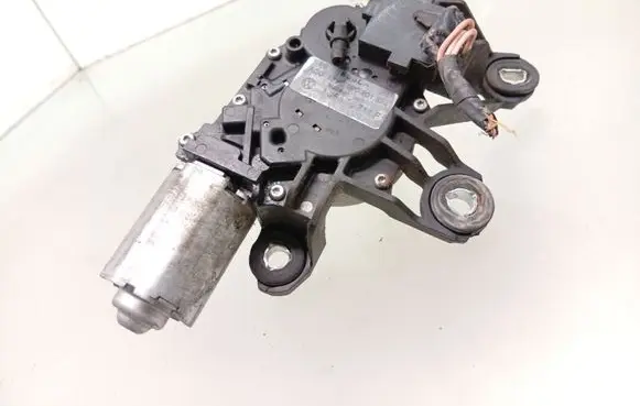 Skoda Fabia Mk1 (6Y) Rear window wiper motor 1J6955711C