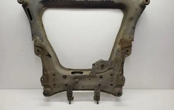 Nissan Juke I F15 Front subframe
