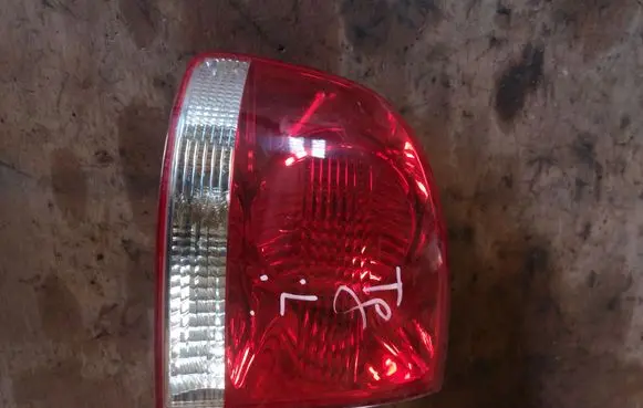 Volkswagen Touareg I Rear/tail lights 7L6945095K