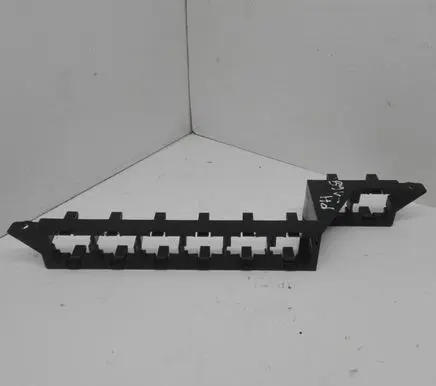 Volkswagen Phaeton Relay mounting block 3D1937499E