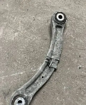 Volkswagen Touareg I Rear control arm