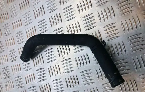 Audi A3 S3 A3 Sportback 8P Engine coolant pipe/hose 1K0121157B