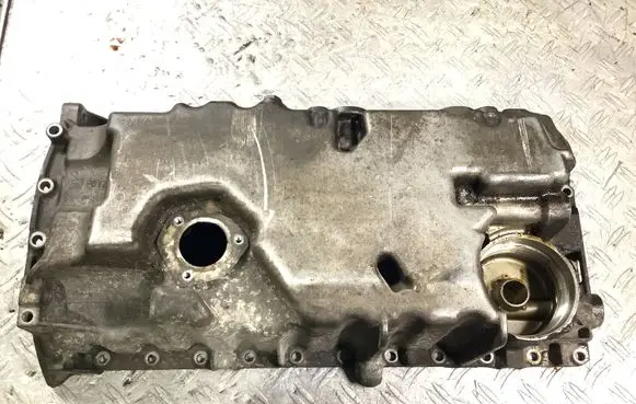 Oil sump