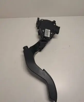 Volkswagen PASSAT B5.5 Accelerator throttle pedal 8D1721523F 6PV00837603