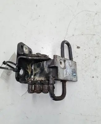 Audi A3 S3 A3 Sportback 8P Front door lower hinge 8E0831411E