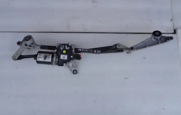 Infiniti Q30 Front wiper linkage and motor A1768200040