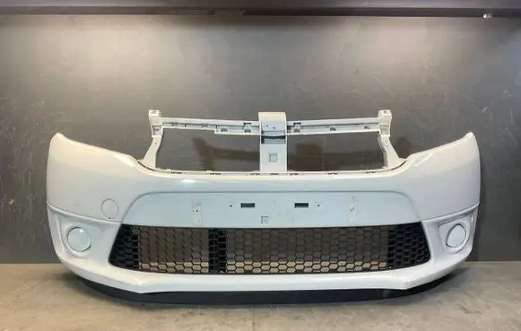 Dacia Sandero Front bumper 620229493R