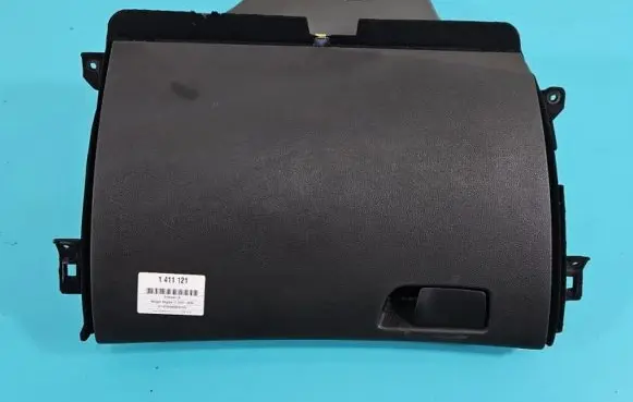 Renault Megane IV Glove box 685000238R IMPRK1411121