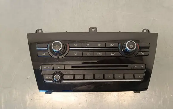 BMW X3 F25 Climate control/heater control trim 9354077 A2C94243900