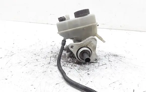Mercedes-Benz C W203 Master brake cylinder A2034300002